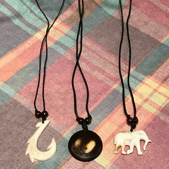 NEW Men’s (unisex) Faux Yak Bone Elephant Pendant - Picture 6 of 6